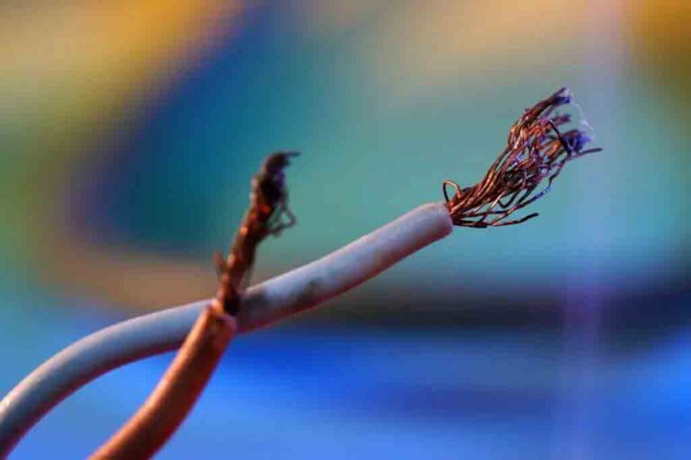 Top Spring Electrical Safety Tips to Protect Your Home