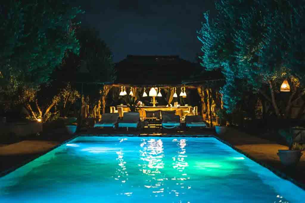 Guide to Pool Lights: Spa & Pool Lighting Solutions